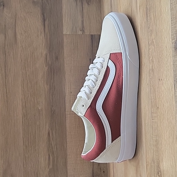 Van's old school Brand new in the box no lid. - Picture 8 of 12